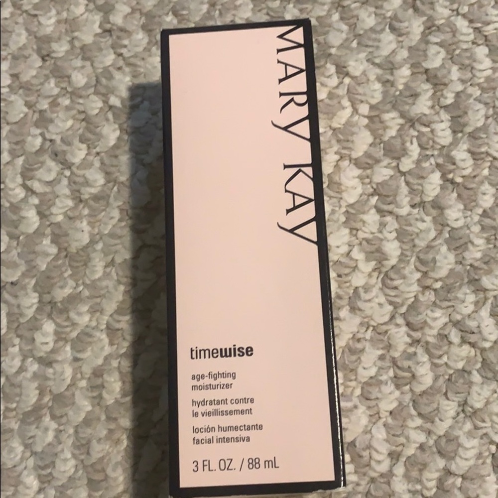 Mary Kay Timewise moisturizer in Normal to Dry